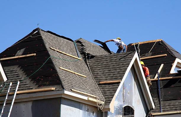 Best Roof Maintenance Services  in Saunders Lake, OR
