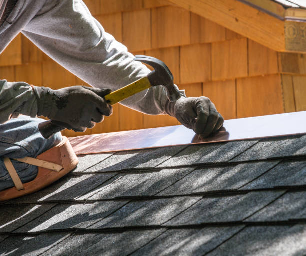 Best Local Roofing Companies  in Saunders Lake, OR